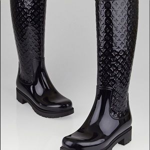 Louis Vuitton rain boots like new